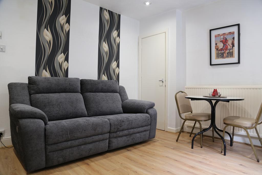 La Suisse Serviced Apartments Manchester Exterior foto
