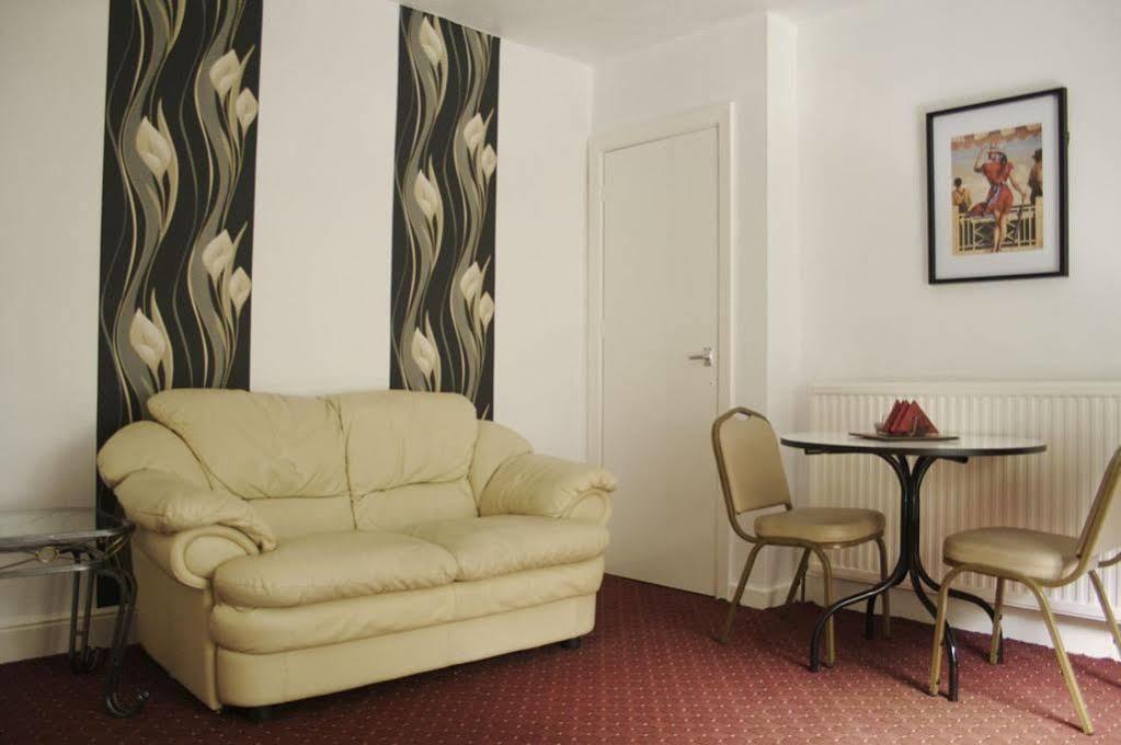 La Suisse Serviced Apartments Manchester Exterior foto