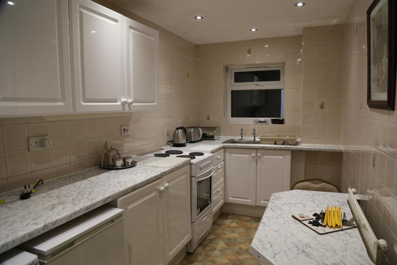 La Suisse Serviced Apartments Manchester Exterior foto